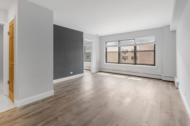 Foto del edificio - 5858 N Sheridan Rd