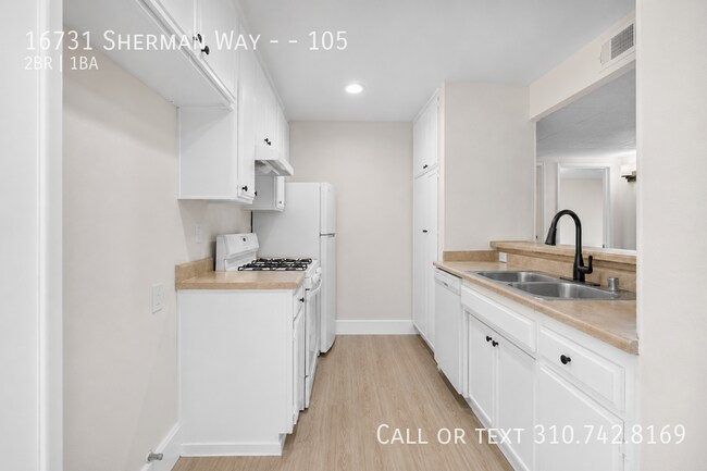 Building Photo - 16731 Sherman Way