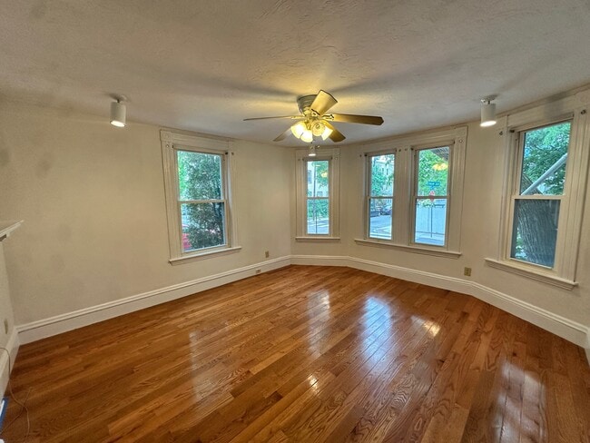 Building Photo - 602 Putnam Ave