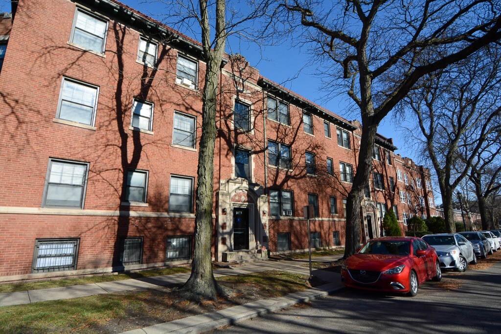 Foto principal - 1036 Dempster St