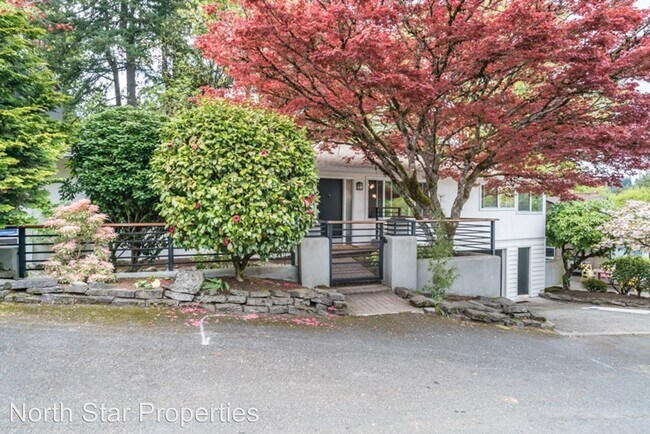 Building Photo - 4 br, 3 bath House - 2727 SW Patton Ct.