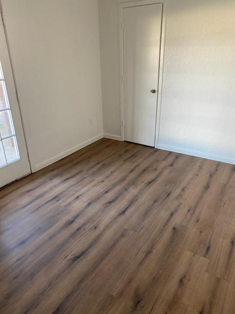 Building Photo - 215 Roberts Cir