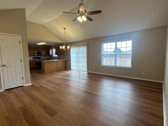 Foto del edificio - 4434 W Normal St