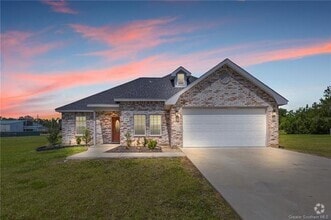 Building Photo - 255 Tommys Ln