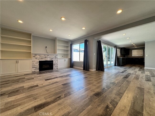 Building Photo - 1516 E Cyrene Dr