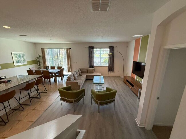 Foto del edificio - 230 Ballo Dr