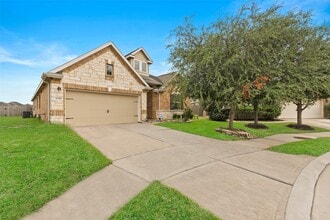 Building Photo - 20335 Weeping Pine Way