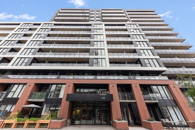 Building Photo - St Ann Appartements