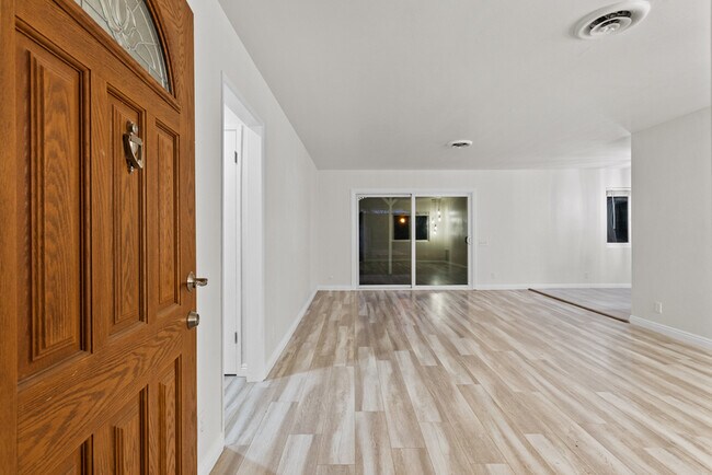 Foto del edificio - 29559 Fitch Ave