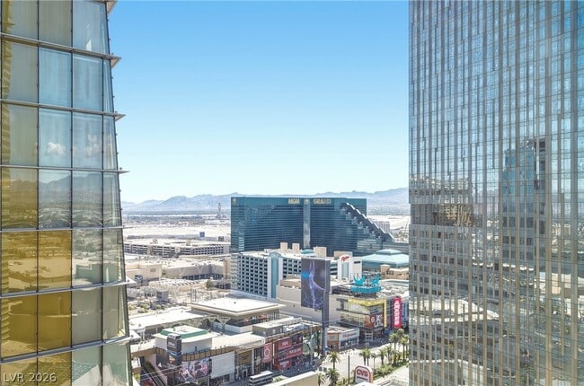 Building Photo - 3726 S Las Vegas Blvd