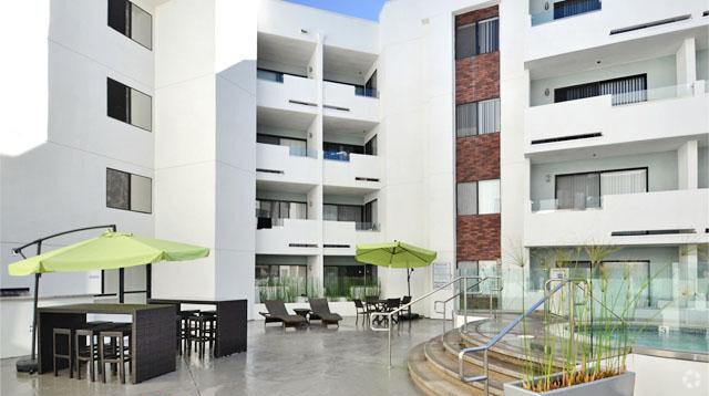 Masselin Park West Alquileres En Los Angeles Ca Apartamentos Patio Masselin Park West