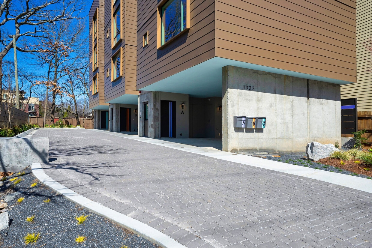 Photo - 1322 La France Street Northeast (Atlanta, GA)