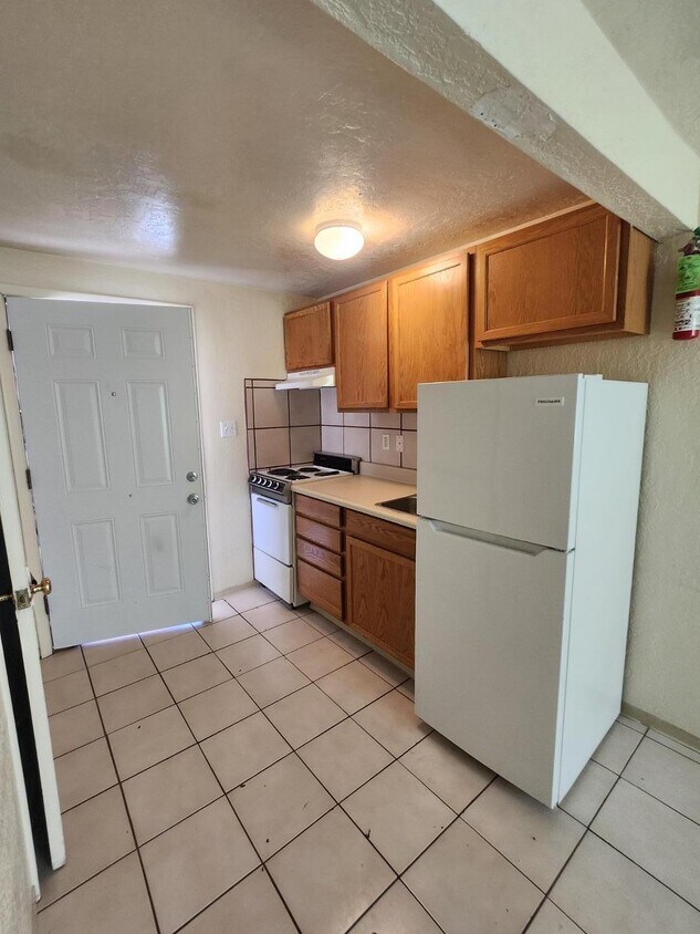Foto del edificio - 221 Maple St NE