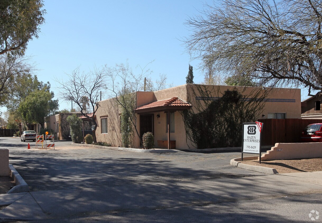 Foto principal - 3440-3462 E Flower St