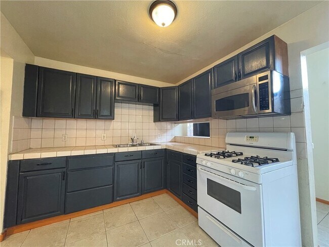 Foto del edificio - 1349 Walnut Ave