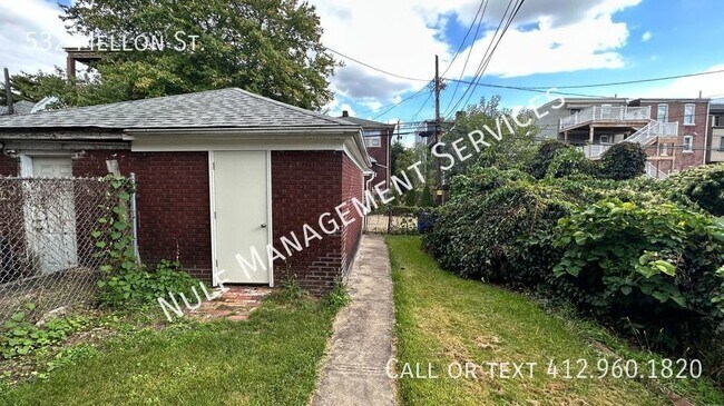 Foto del edificio - Adorable & Charming 4bed/2Bath East Libert...
