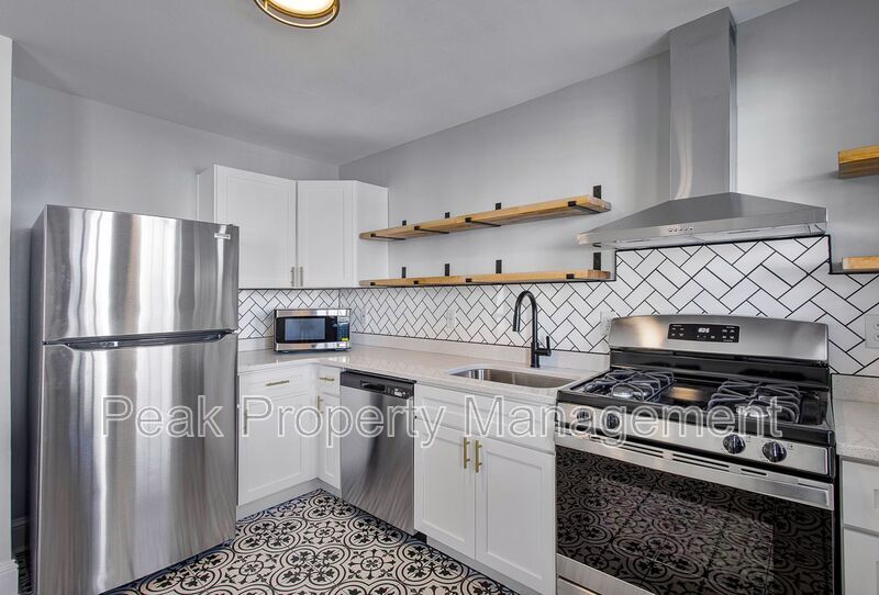Foto principal - 110 Cox Ln
