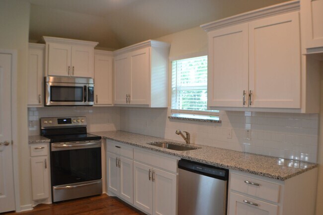 Foto del edificio - House for Lease in Sherman