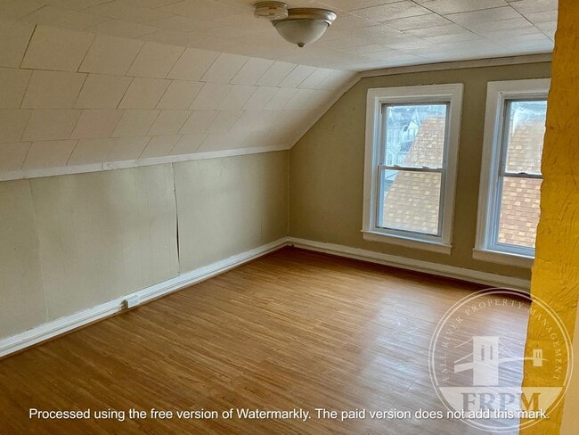 Building Photo - 38 Holman St