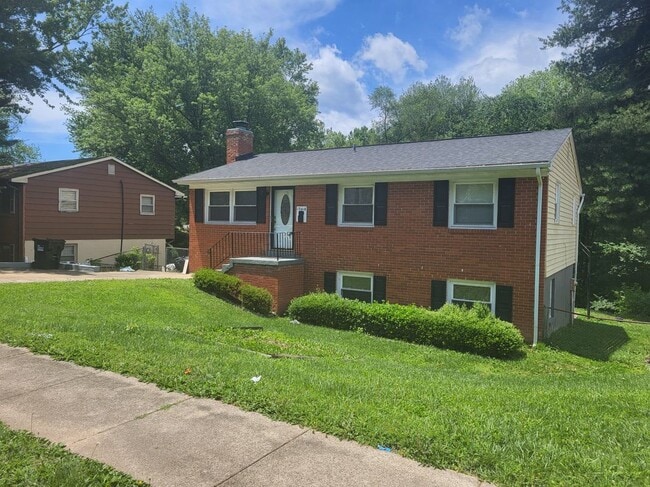 Building Photo - 13416 Hillendale Dr