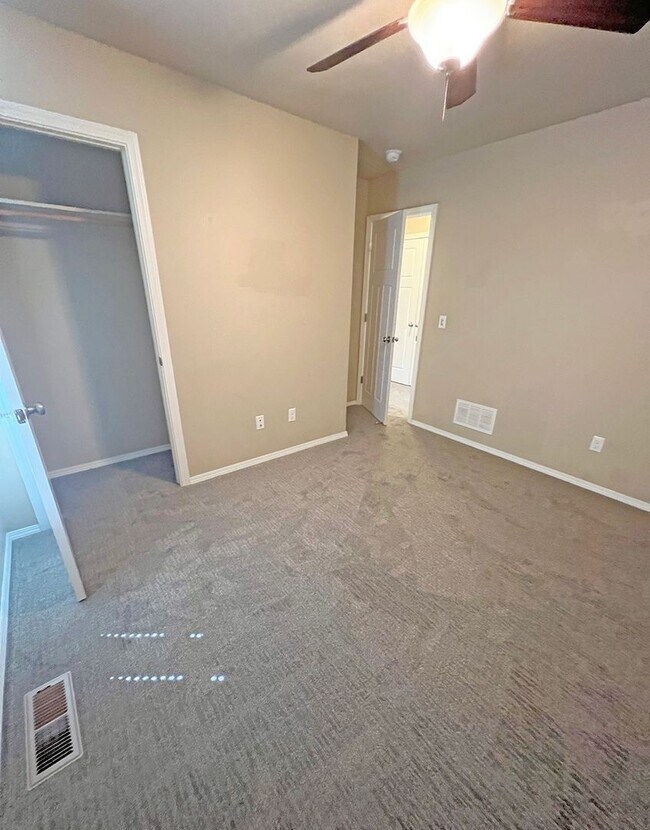 Foto del edificio - Norton Ranch Three Bedroom Detached Home