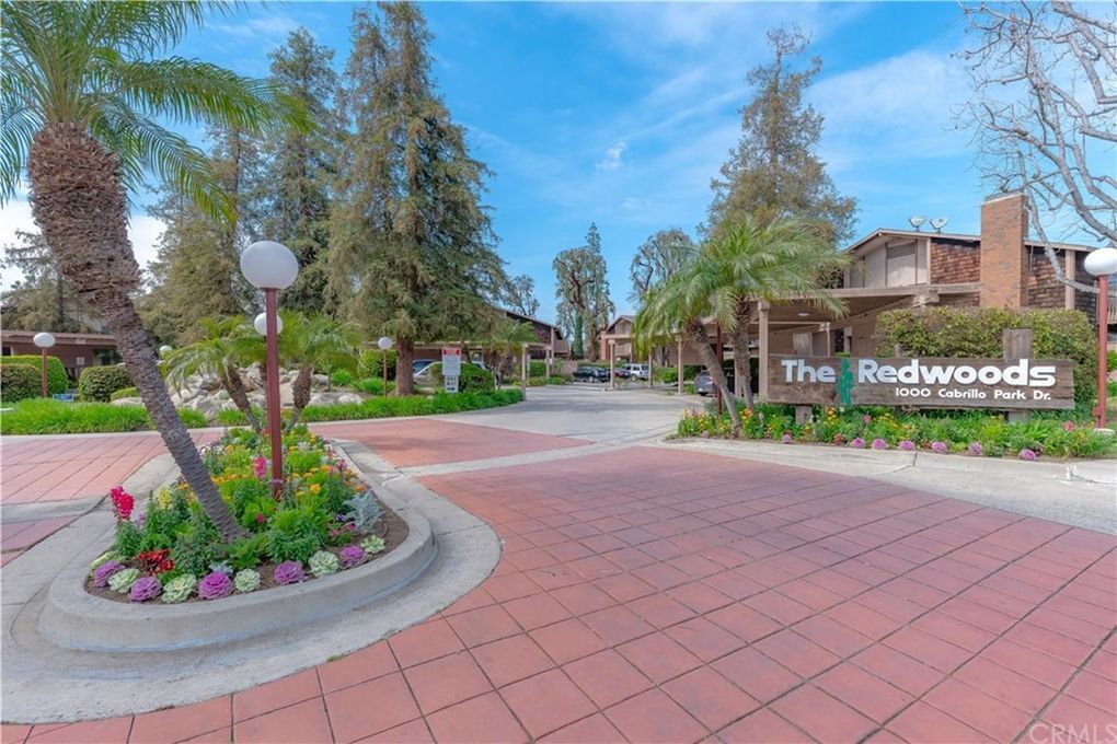 Primary Photo - 1088 Cabrillo Park Dr