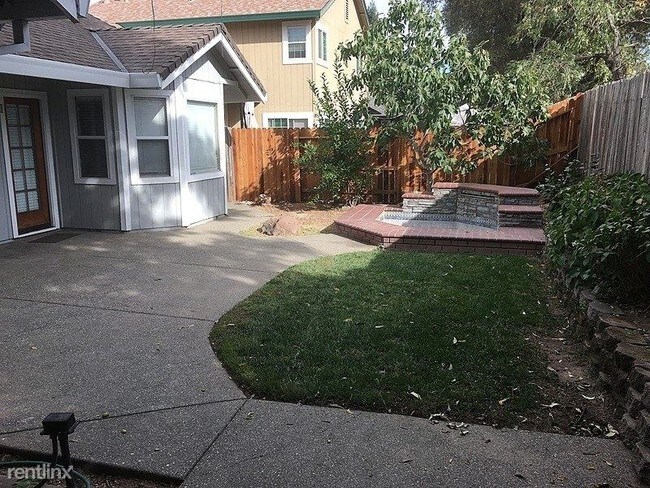 Foto del edificio - 3 br, 2 bath House - 7576 Sylvan Road