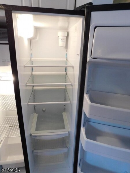 Foto del edificio - 322 Richard Mine Rd