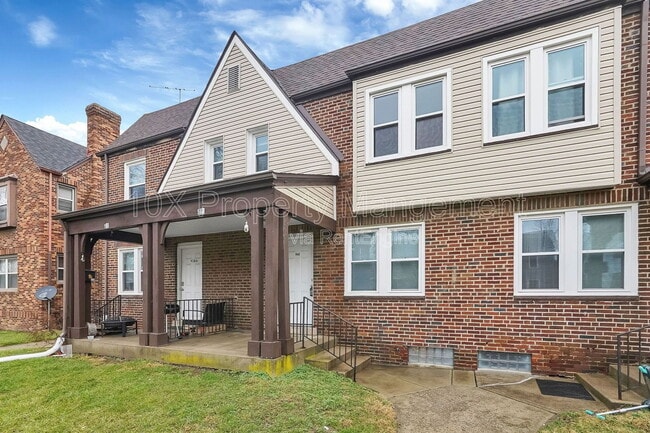 Building Photo - 940 Geers Ave