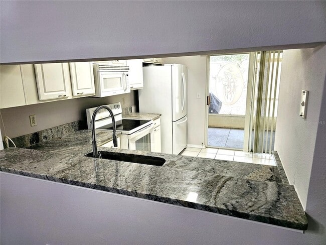 Building Photo - 2252 Lake Woodberry Cir