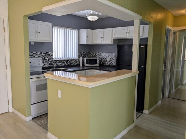 Foto del edificio - 5893 Todd St