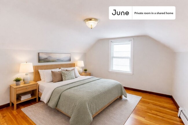 Building Photo - Room in Shared 4 bed/2 bath home