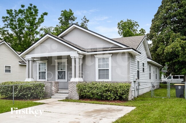 Building Photo - 3207 Rosselle St