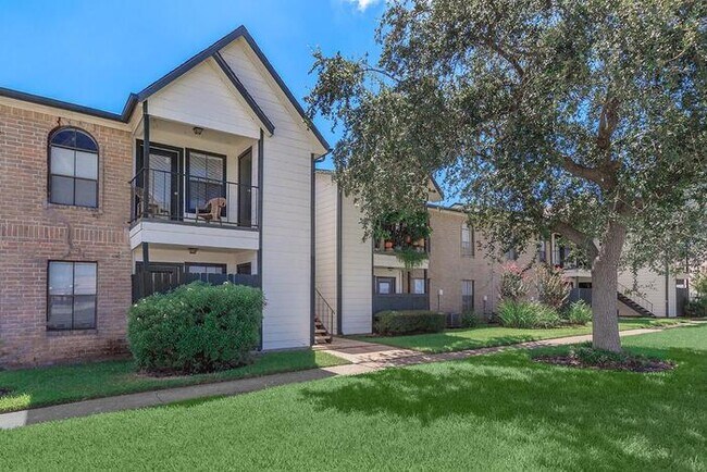 Foto del edificio - 2701 13th Ave N