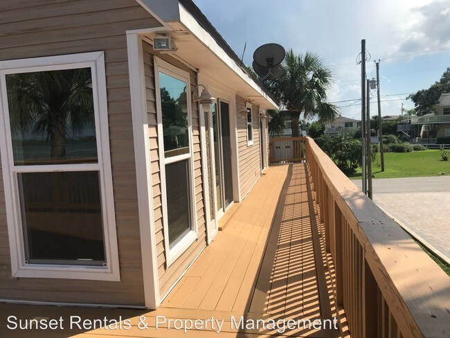 Foto del edificio - 3 br, 2 bath House - 6431 Driftwood Dr