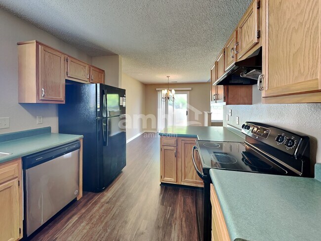 Foto del edificio - 412 E Pine Ridge Dr