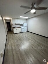 Building Photo - 1301 Lusitana St