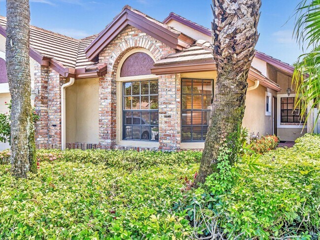 Building Photo - 8101 Allspice Dr