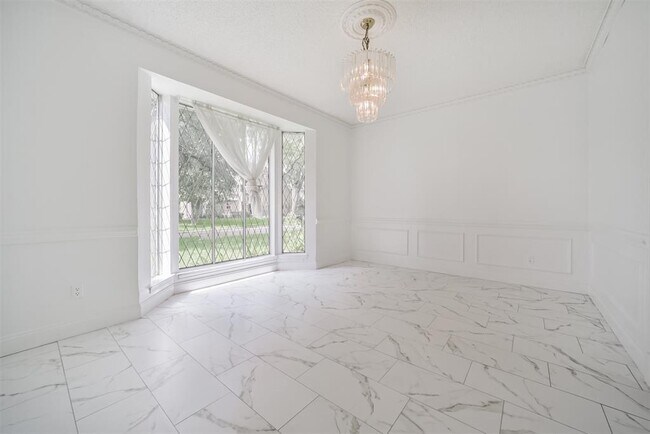 Foto del edificio - 15738 Fleetwood Oaks Dr