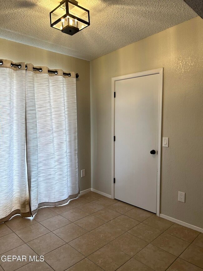 Building Photo - 7572 Le Conte Dr