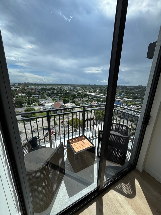 Building Photo - 226 Jamaica Dr