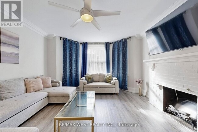 Building Photo - 9 Humewood Ct