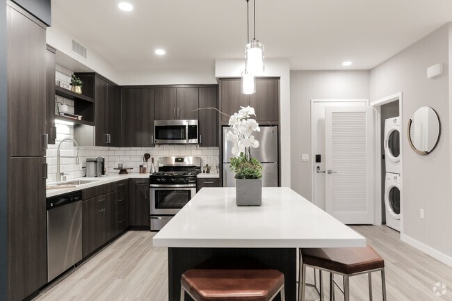 Alexan Ctr City Apartments Anaheim Ca