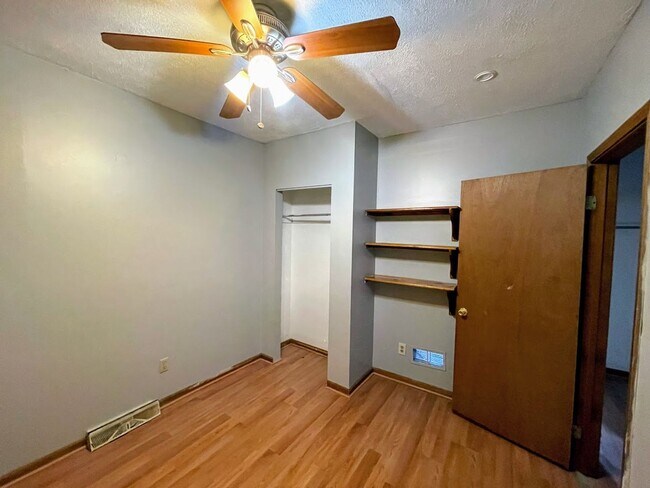 Foto del edificio - 3206 Dawson St