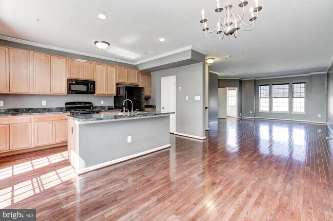 Building Photo - 7333 Archsine Ln