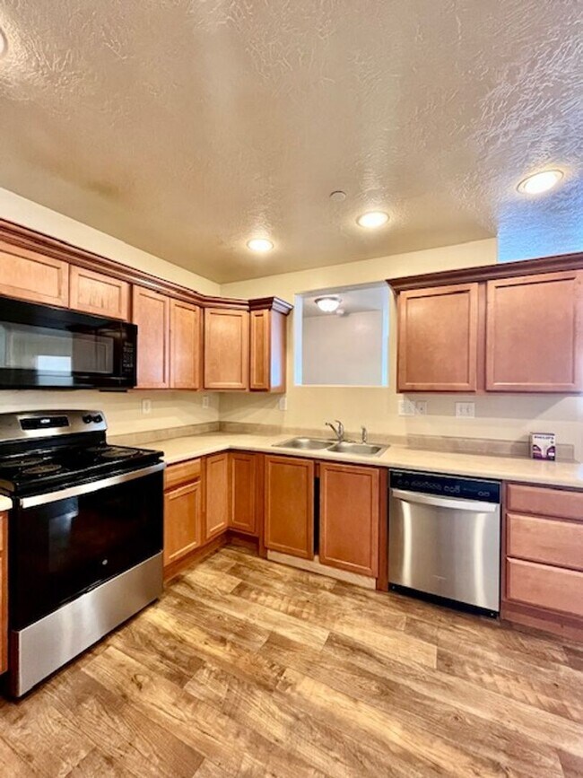 Foto del edificio - 6941 Village River Ln