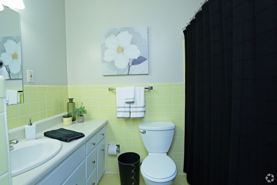 Bathroom Fixtures Huntsville Al country club apartments rentals - huntsville, al | apartments Bathroom Fixtures Huntsville Al country club apartments rentals - huntsville, al | apartments