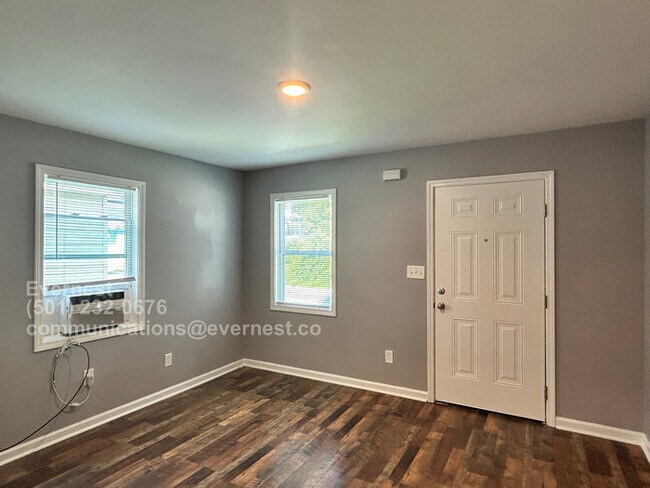 Foto del edificio - 736 N Montgomery St