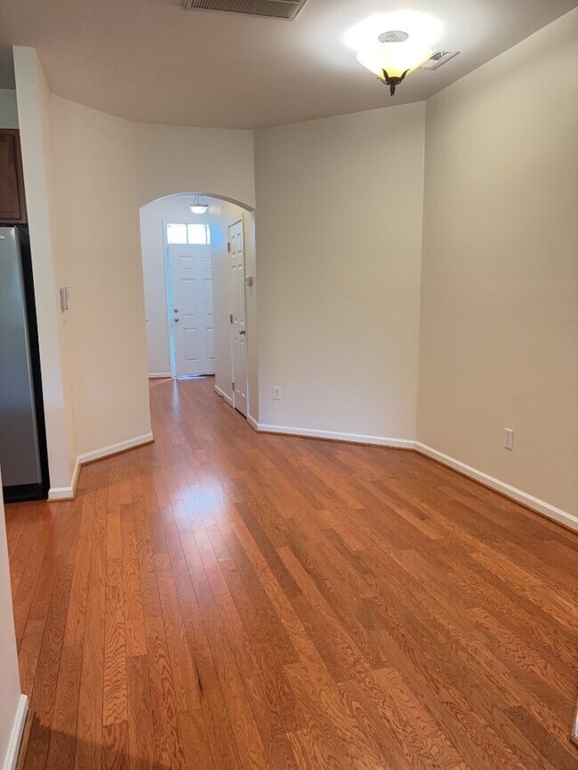 Foto del edificio - 107 Lamplighter Ln