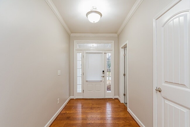 Building Photo - 526 Dawley Dr